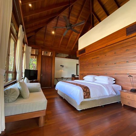 Saujana Private Villas ダタイ湾 エクステリア 写真
